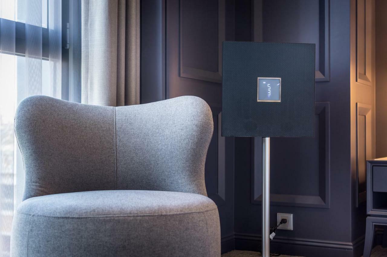 Park Lees Hotel Καοσιούνγκ Εξωτερικό φωτογραφία The Smart Mirror
